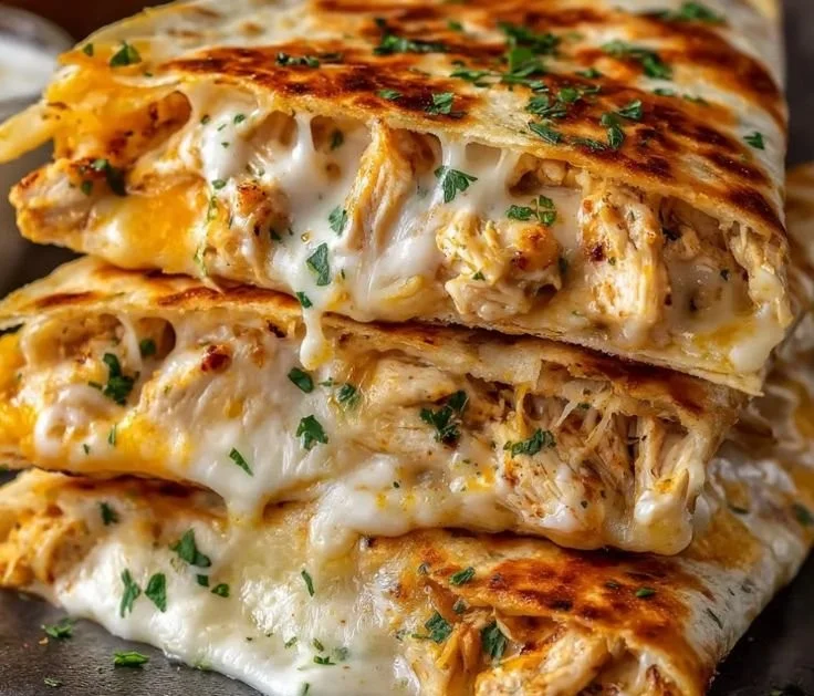 Cheesy Garlic Chicken Wraps